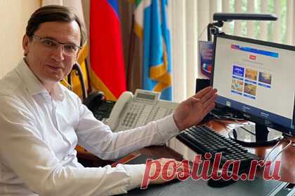 Российский мэр назвал критиковавших его город туристов «неудачниками» и «быдлом». Мэр города Железноводск в Ставропольском крае Евгений Моисеев назвал критиковавших город туристов «быдлом» и «неудачниками». В Instagram глава города попросил читателей выбрать лозунг для «лучшего велосипедного курорта», однако нарвался на критику со стороны путешественников.