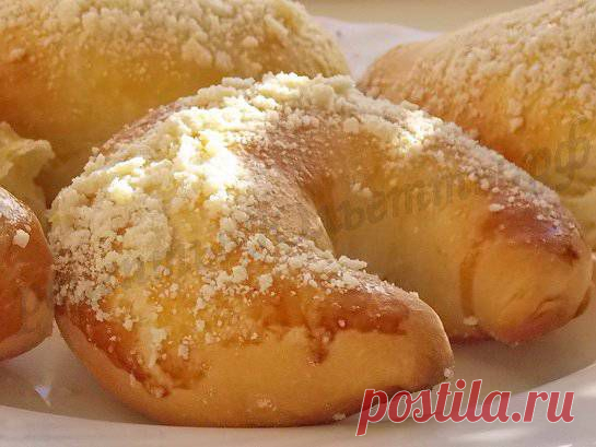 Булочки с посыпкой Подковки