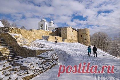 Названы места для отдыха в России на новогодние праздники дешевле 30 тысяч рублей