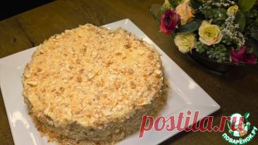 Ленивый торт "Наполеон". Всем привет! Вы любите "Наполеон" так же, как люблю его я, но одна мысль о раскатке коржей портит всё? Сегодня мы приготовим самый ленивый "Наполеон" в мире. Секрет идеальных слоев — в обычном слоеном печенье "Ушки", а сердце нашего торта — классический крем на желтках. Никто из ваших гостей не поверит, что вы не стояли у плиты полдня. Погнали готовить!