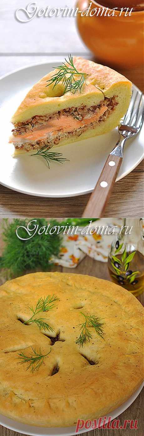 Рецепт: Дрожжевой пирог с гречкой и семгой