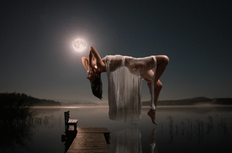 Музыка Частот Вознесения присутствует в песнопениях Григорианских монахов и обнаружил, что их песнопения являются целительными благодаря специальной аранжировке тонов сольфеджио.Кстати в тибетской культуре, где, так называемые, поющие чаши также являются своеобразным камертоном настройки энергетических центров человека, так при игре на определенной чаше активизируется ссответствующая ей чакра на теле человека. Эти частоты вознесения были использованы также древними жрецами и лекарями