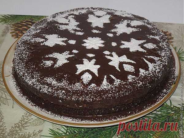 Шоколадный торт с бананами / Рецепты с фото