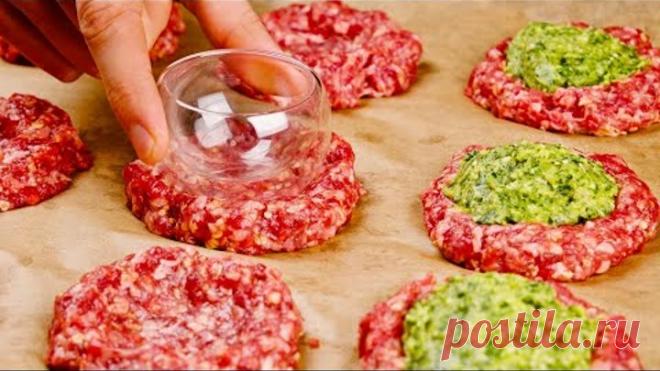 Котлеты больше не жарю! Яркое блюдо, вкус которого вызывает восторг! Хотите больше рецептов? Посетите наш сайт: https://webspoon.ru/
Или подписывайтесь на наш Facebook: https://www.facebook.com/webspoon

Сегодня мы хотим показать вам совершенной новый способ приготовить котлеты! Да, мороки будет немного больше, но оно стоит того. Великолепное сочетание 3-х видов мяса и зелени превратят любой ужин или обед в настоящий пир.

Для приготовления возьмите:
● Куриное филе - 350 г...