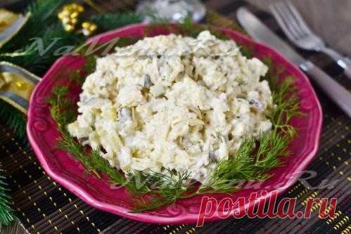 Салат с рисом и рыбными консервами