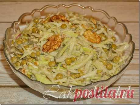 Салат из капусты с малосольными огурцами - lakomka.club