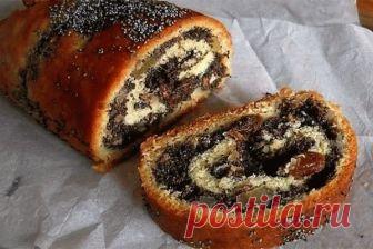 СТАРОПОЛЬСКИЙ РЕЦЕПТ САМОГО ВКУСНОГО МАКОВОГО РУЛЕТА
Ингредиенты на дрожжевое тесто:
- Мука — 200 г + 1 ст. л.
- Теплое молоко — 60 мл + 3 ст. л.
- Сливочное масло, растопленное — 50 г 
- Яичные желтки — 2 шт.
- Свежие дрожжи — 15 г 
- Сахар + 1 ч. л. — 2 ст. л. 
- Соль — 1/4 ч. л. 
- Ром — 1,5 ст. л. 
- Семена одного стручка ванили или 1 чайная ложка ванильной эс...