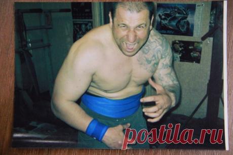 Обратная сторона Руслана Онищенко (+18)