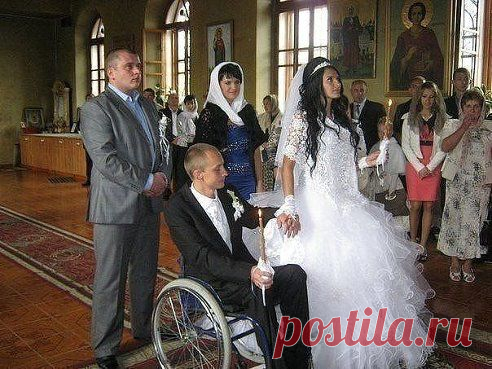 Достойна ли девушка...лайка??