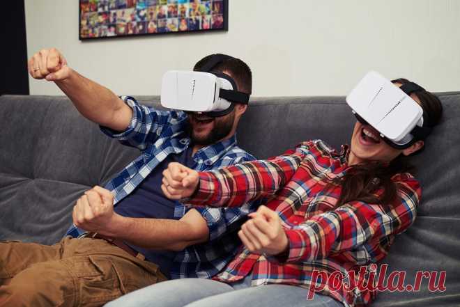 VR очки Apple в 2018 году: характеристики, фото, для виртуальной реальности Человечество издревле находится в поиске относительно доступного способа разнообразить свою жизнь. С развитием информационных систем и по мере совершенство