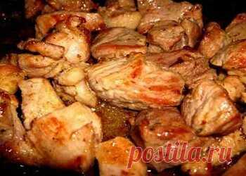 Вкуснее этого мяса вы в жизни ничего не пробовали! Рецепт чудо-мяса по Кто хоть раз был на Кавказе и пробовал мясо, приготовленное жителями по старинным местным рецептам, тот навсегда запомнил этот неповторимый вкус, от которого просто теряешь рассудок. Никакие диеты…  Кто хоть раз был на Кавказе и пробовал мясо, приготовленное жителями по старинным местным рецептам, тот навсегда запомнил этот неповторимый вкус, от которого просто теряешь рассудок. Никакие диеты не способн...