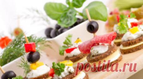 Канапе и тарталетки: 7 летних закусок для пикника | ListNews.net