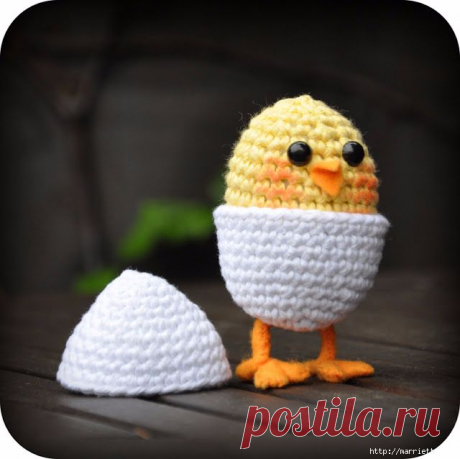 Вязание игрушки амигуруми. Желтый цыпленок в яйце