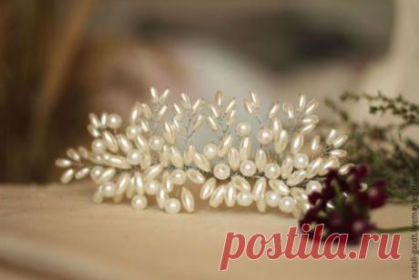 Купить Свадебное украшение в прическу. Свадебная заколка - белый, свадебный гребень, гребень в волосы