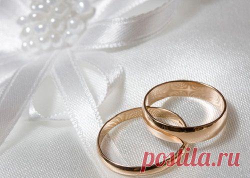 Обручальное кольцо: приметы