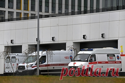 Врач прокомментировал увольнение бригады скорой помощи в ЕАО. Врач Дмитрий Беляков заявил, что нехватка медицинского персонала, вызванная увольнением бригады неотложки в Облучье из-за отказа от вакцинации, приведет к ухудшению качества оказываемой помощи. Он отметил, что на данный момент в Еврейской автономной области (ЕАО) и других российских регионах не хватает медбригад.