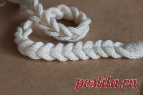 Интересный способ вязания косички