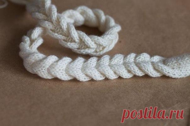 Интересный способ вязания косички