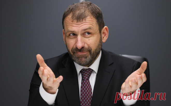 Владелец альбома Гуфа «Город дорог» опроверг продажу его Рыбакову. Правообладатель музыкального альбома «Город дорог» рэпера Гуфа (настоящее имя — Алексей Долматов) продюсер Антон Пронин заявил, что не продаст альбом предпринимателю Игорю Рыбакову (входит в список Forbes), если тот решил удалить его, об этом Пронин сообщил телеграм-каналу ИМИ.