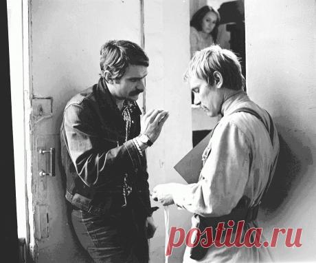 Свой среди чужих, чужой среди своих (1974)