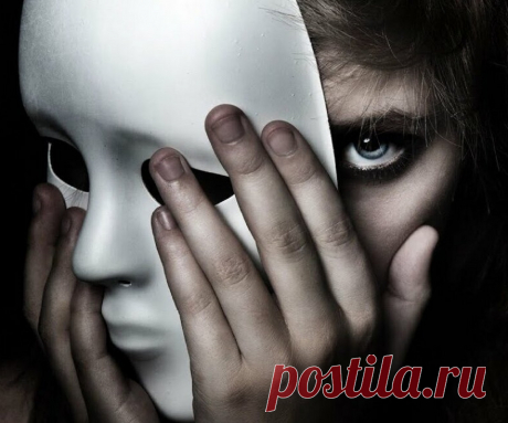 Как появляется синдром самозванца в отношениях? Как с ним бороться? Феномен самозванца может возникнуть у человека, не только в профессиональной сфере. Очень часто подобные чувства возникают и в контексте романтических отношений