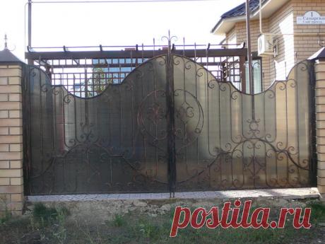 Кованые ворота заказать в Оренбурге | Художественная ковка изделий из металла - компания Артковка г. Оренбург ( мебель, ворота, заборы, люстры, теплицы, фонари )