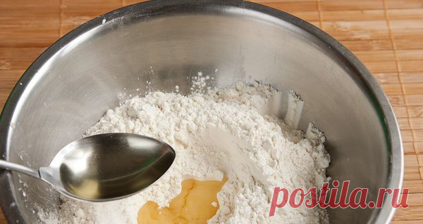 Чудо-тесто для домашнего рулета! Минимум затрат и начинка на любой вкус.