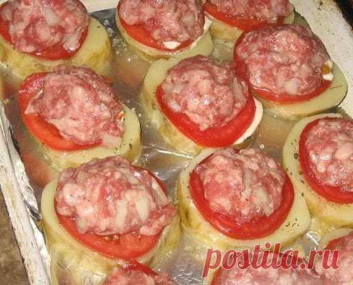 ОРИГИНАЛЬНЫЙ И СЫТНЫЙ УЖИН — КАРТОФЕЛЬ, ЗАПЕЧЕННЫЙ С МЯСОМ И ПОМИДОРАМИ — Сад Заготовка