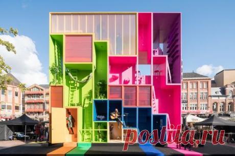 Галерея MVRDV Designs разноцветный отель Тетрис для Dutc MVRDV Designs разноцветный отель Тетрис для Недели голландского дизайна 2017,© Ossip van Duivenbode