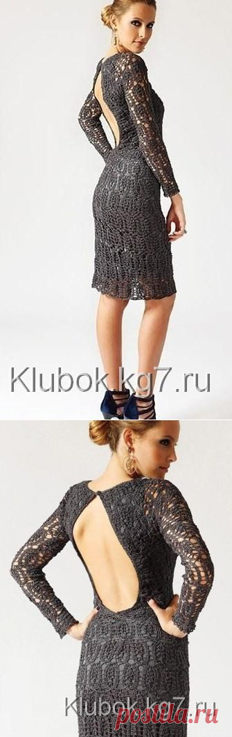 Платье с открытой спиной крючком