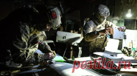 Командир «Ахмата» Шило рассказал о тяжёлых боях в ЛНР. Командир штурмового взвода спецназа «Ахмат» с позывным Шило рассказал о своём боевом пути в интервью военкору RT Владу Андрице. Читать далее