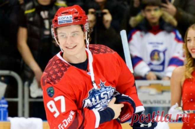 Гусев установил рекорд КХЛ по числу очков за один регулярный чемпионат. Нападающий «Динамо» смог набрать 86 очков, превзойдя результат Сергея Мозякина.