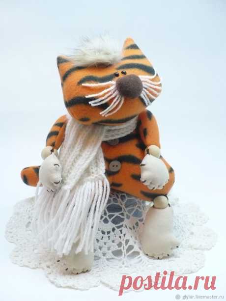 Игрушка текстильная кот из тигрового флиса Оскар – купить в интернет-магазине на Ярмарке Мастеров с доставкой Игрушка текстильная кот из тигрового флиса Оскар - купить или заказать в интернет-магазине на Ярмарке Мастеров | Рада приветствовать  посетителей в моем&hellip;
