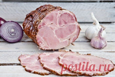 Domowy baleron bez wędzenia. Czas trzymania w marynacie sprawia, że jest wyjątkowo kruchy i smaczny - PrzyslijPrzepis.pl