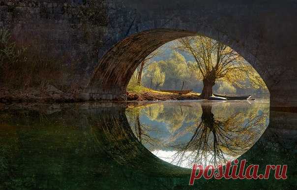 Рассвет в живописной деревушке Риека Црноевича у Скадарского озера, Черногория. Автор фото – Анастасия Колесникова: