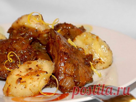 Печень с бананом и ромом.