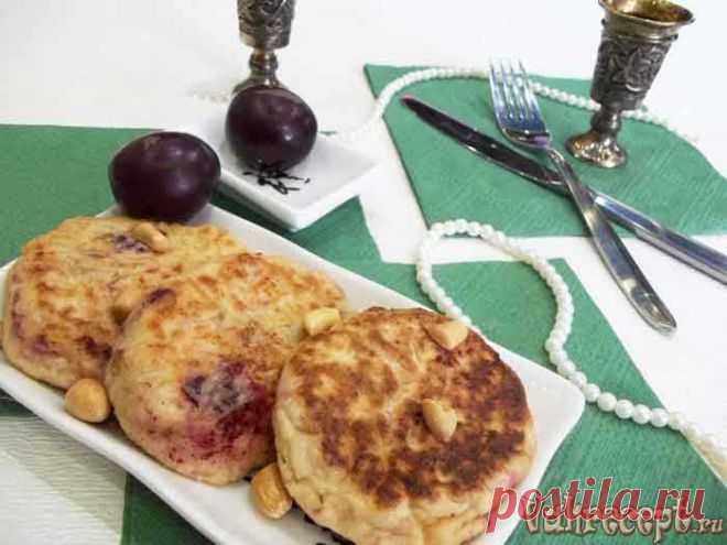 Творожные сырники с орехами и фруктами - Пошаговый рецепт с фото - Завтраки