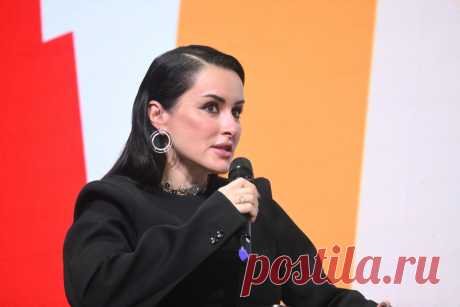 Тина Канделаки пообещала переснять еще одну советскую комедию. Это могут быть фильмы Александра Серого или Леонида Гайдая.