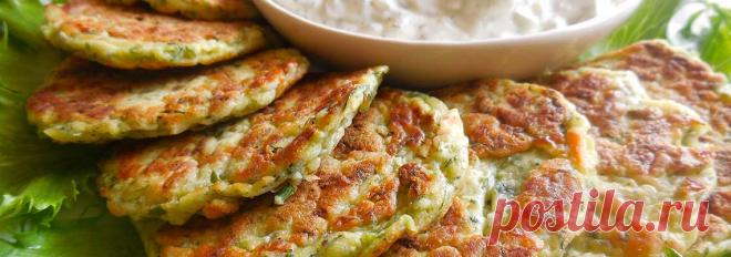 Кабачковые оладьи по-турецки • Рецепт Простые, сытные и нежные домашние кабачковые оладьи по-турецки порадуют вас отменным вкусом. Можно подать как холодную закуску, а можно в качестве основного блюда к завтраку или ужину.