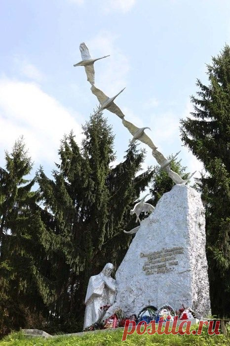История рождения знаменитого стихотворения «Журавли» Расула Гамзатова и песни Марка Бернеса / Назад в СССР / Back in USSR