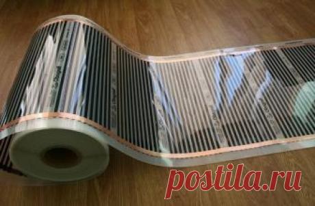 Как утеплить линолеум

В домах с плохой теплоизоляцией пола зимой может быть очень неуютно, поскольку ходить приходится практически в валенках. Линолеум, положенный на такой пол, практически не дает теплоизолирующего эффекта. Чтобы улучшить ситуацию, необязательно разбирать и менять всю конструкцию пола, можно просто утеплить имеющийся линолеум.

Вам понадобится:

- изолон;
- пеноплекс;
- натуральная или синтетическая подложка для линолеума;
- фанера;
- пеноплекс;
- ДВП;
-...