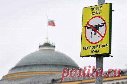 Купол Сенатского дворца Кремля восстановили после атаки дронов. Купол Сенатского дворца в Кремле, который был поврежден во время атаки дронов, восстановили. Об этом в пятницу, 5 мая, сообщает РИА Новости со ссылкой на пресс-секретаря управделами президента России Елену Крылову. «Два медных листа заменены, работы завершены», — пояснила она.