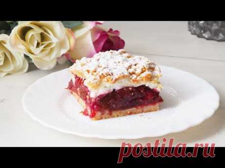 Яблочный пирог со сливами и безе