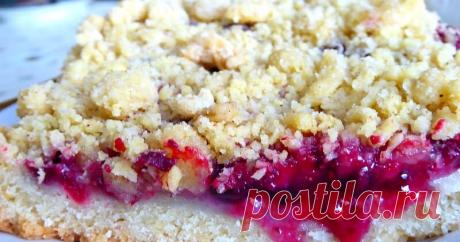 Постный пирог с черной смородиной со штрейзелем Постный пирог с черной смородиной со штрейзелем