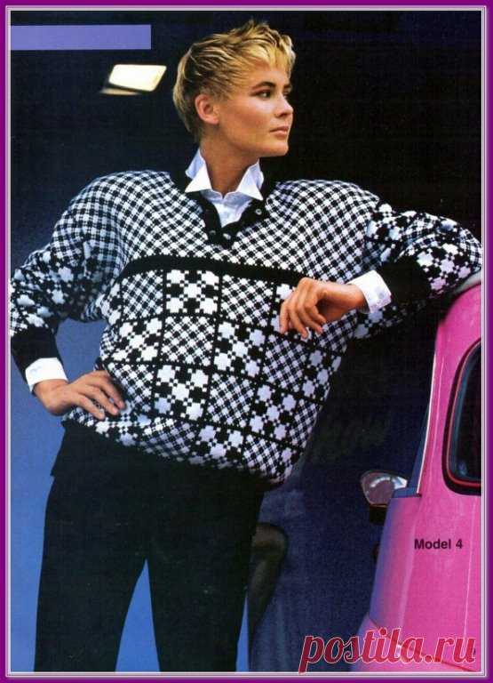 Джемпер в черно-белую жаккардовую клетку