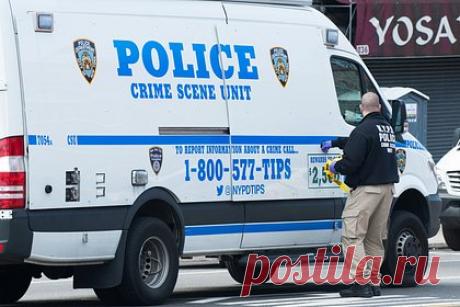 Полиции Нью-Йорка рекомендовали готовиться к беспорядкам. Полиции Нью-Йорка рекомендовали готовиться к беспорядкам, которые может спровоцировать предъявление обвинений экс-президенту США Дональду Трампу. По информации телеканала, в распространенной записке полицейским было рекомендовано готовиться к выходу на службу в случае начала беспорядков.