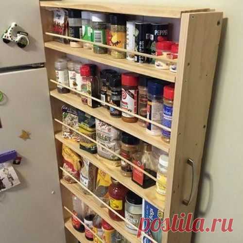 Скрытая маленькая кладовка своими руками