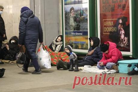 По всей Украине объявили воздушную тревогу. Воздушную тревогу объявили по всей территории Украины. Об этом свидетельствует онлайн-карта Министерства цифровой трансформации страны. Сирены заработали во всех областях Украины почти одновременно. Ранее глава МИД Украины Кулеба заявил, что Евросоюз начал рассматривать вопрос передачи истребителей F-16 Киеву.