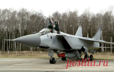 Летчику-штурману за угон МиГ-31 обещали заплатить $3 млн. Ему также предлагали гражданство одной из западных стран