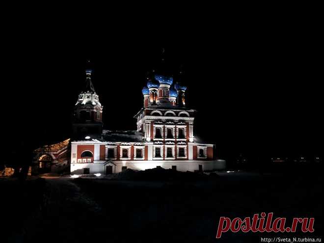 Uglich Kremlin winter night